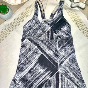 Black & white Lululemon tank top. Built-in bra